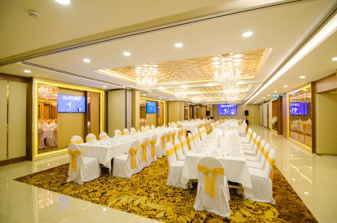 Amaranta Hotel - SHA Plus Bangkok Bagian luar foto